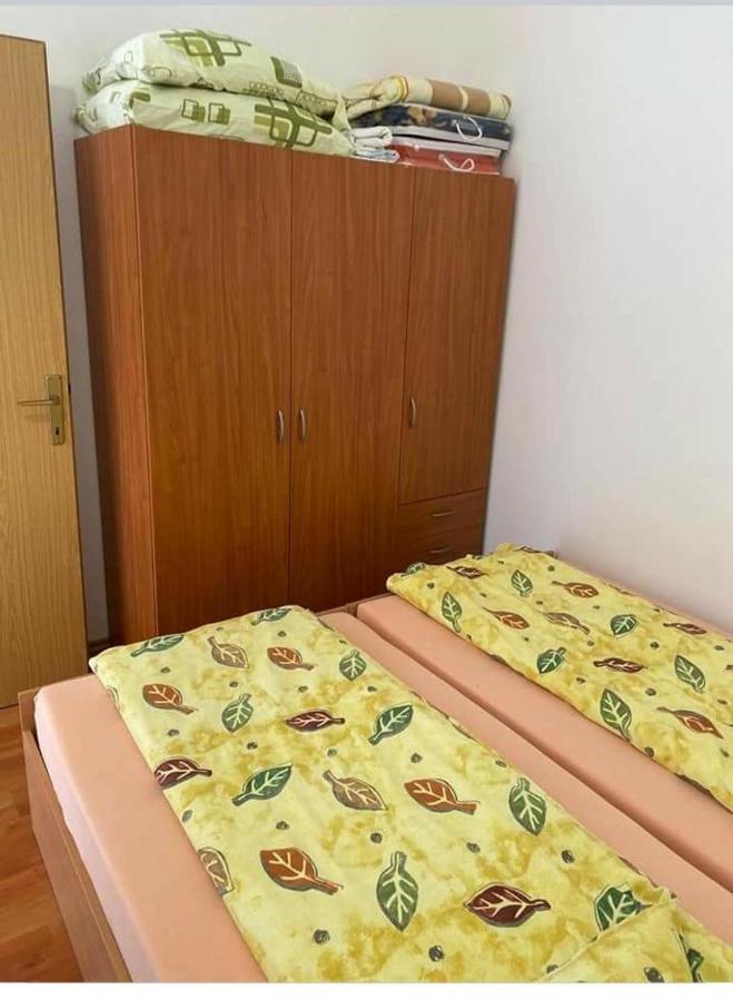 N.N Apartment Vir Bagian luar foto